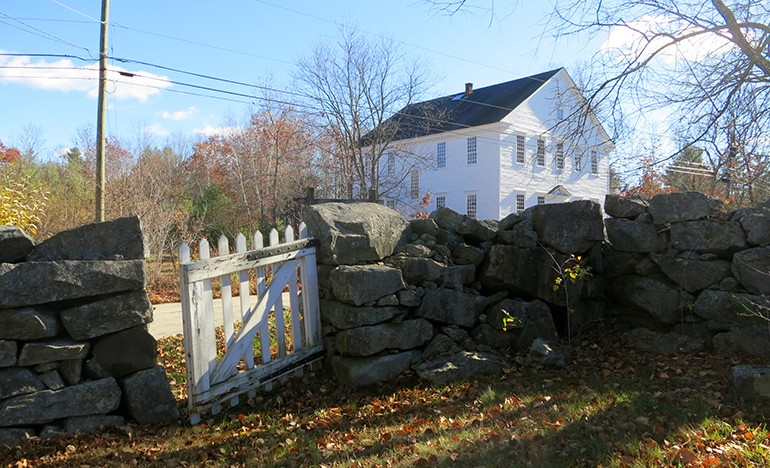 Sandown Meeting House, view from across the road