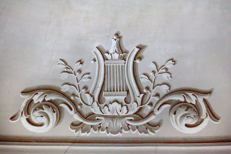 Detail of the decorative lyre with scroll leaf forms in the Narthex