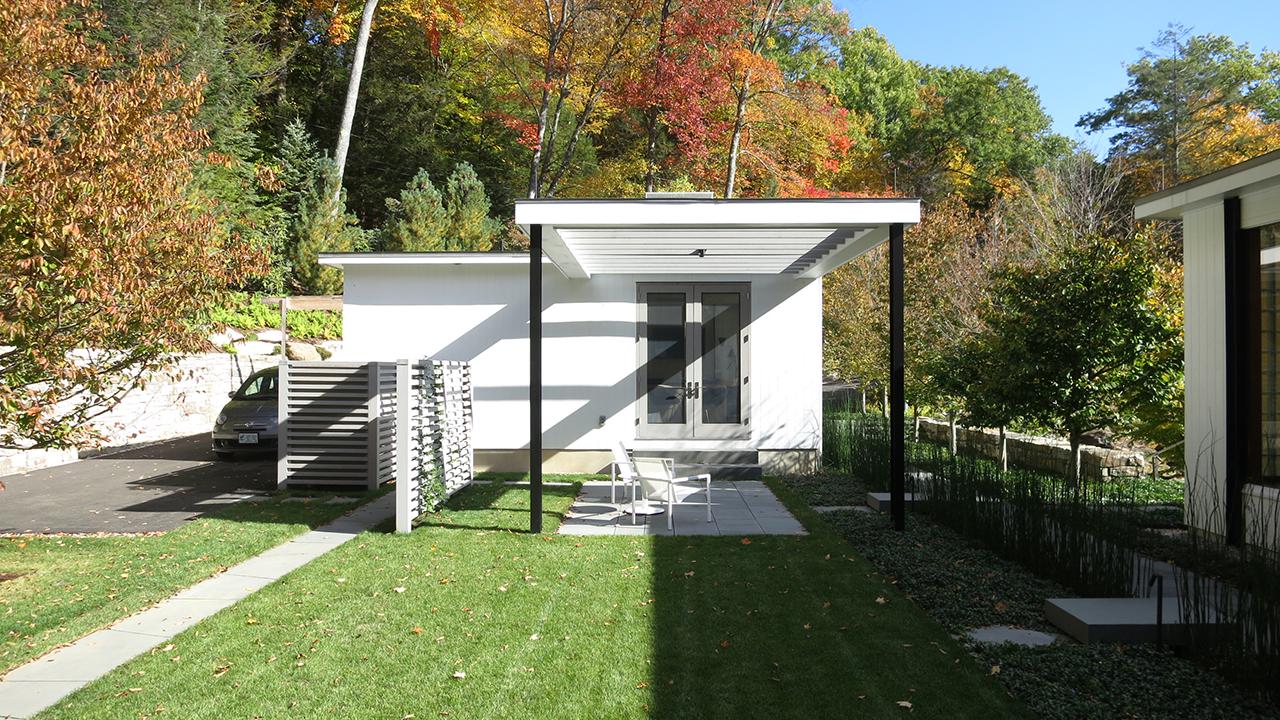 CT Midcentury Modern guesthouse exterior